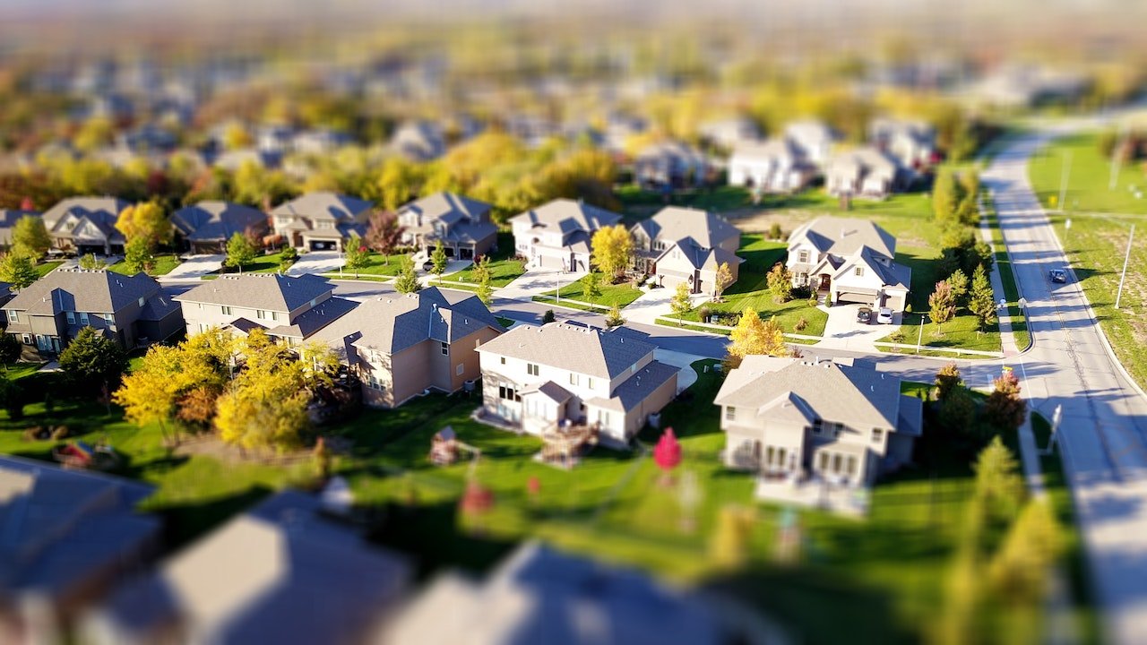 Aerial view of a suburban residential neighborhood